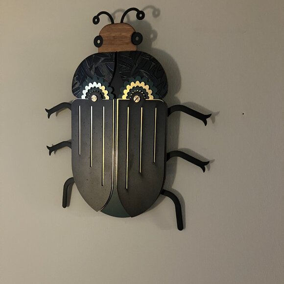 wall bug - Picture 2 of 6